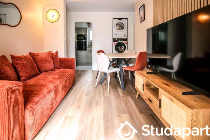 Chambre - 9 m² - 1 pièce