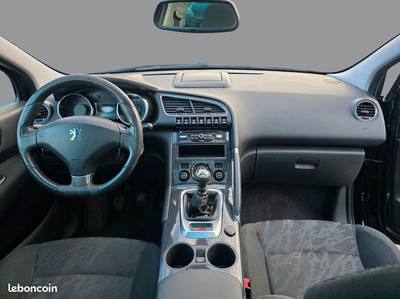 Peugeot 3008 - 1.6 HDi 115 Cv Allure