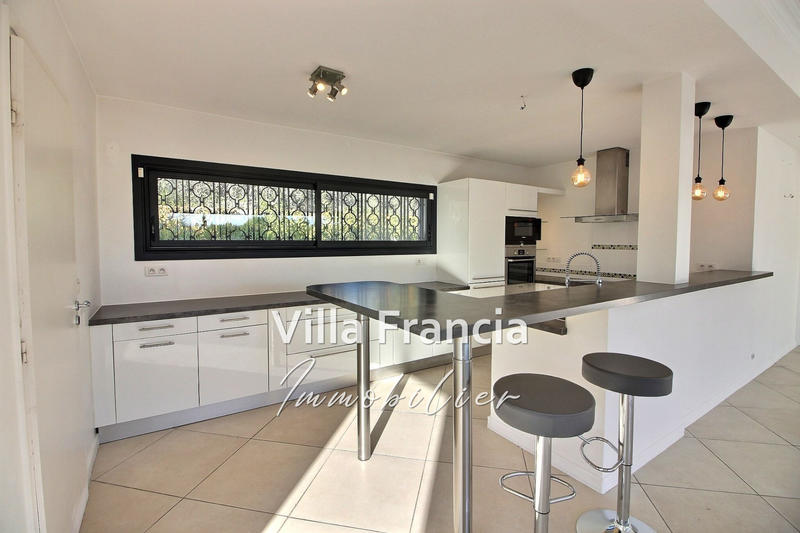 Villa - 163 m² - 4 pièces