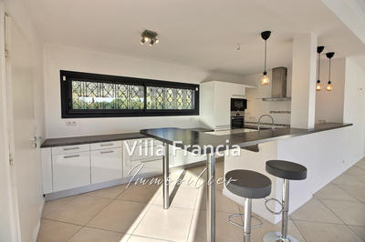Villa - 163 m² - 4 pièces
