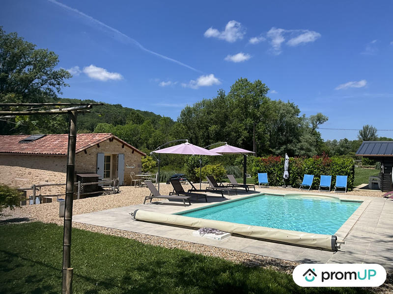 Maison ancienne - 222 m² - 8 pièces