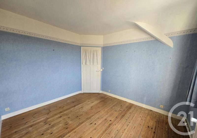 Maison - 98 m² - 5 pièces