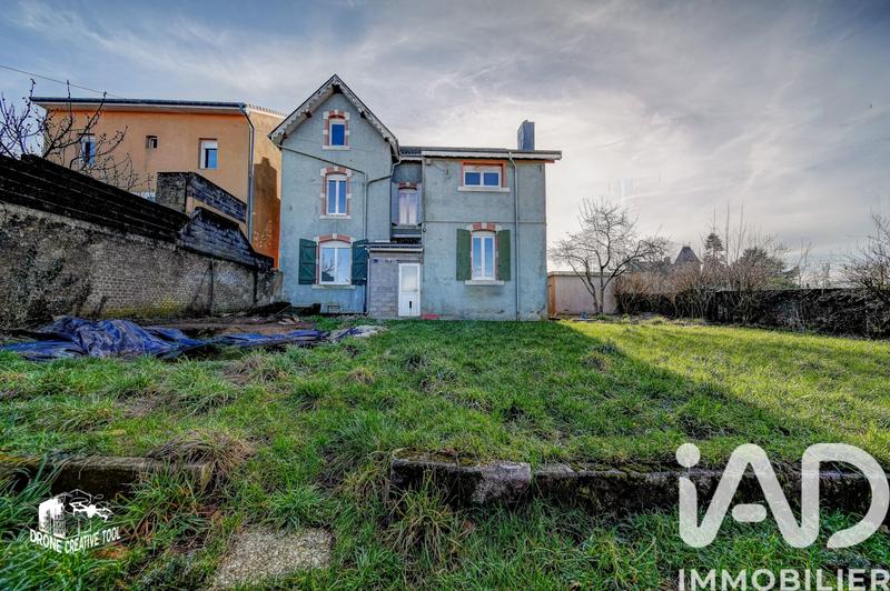 Maison - 201 m² - 7 pièces