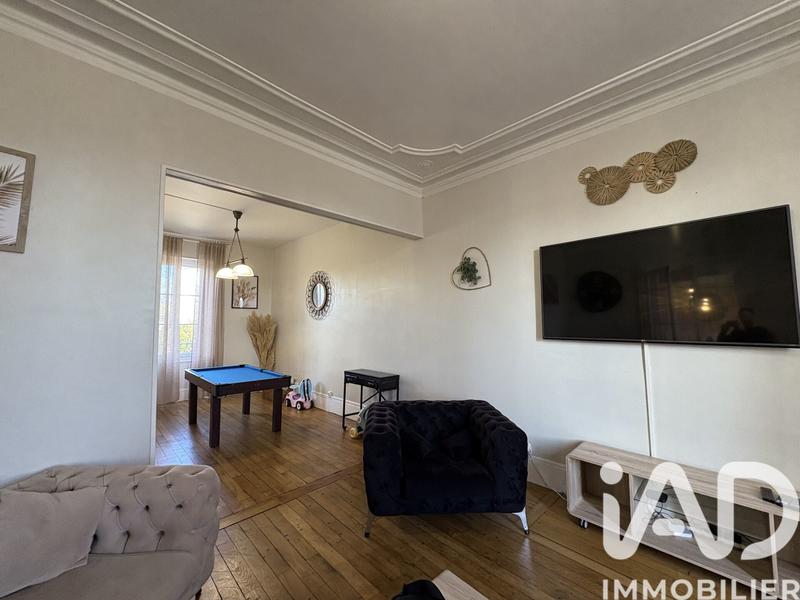 Maison - 265 m² - 9 pièces
