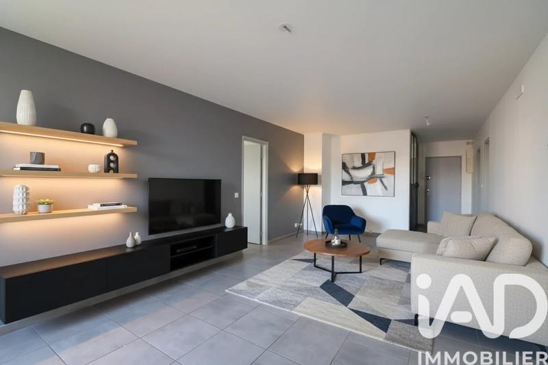 Appartement - 80 m² - 4 pièces