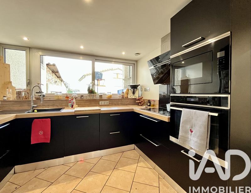 Maison de maîtres - 131 m² - 8 pièces