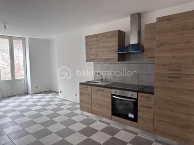 Appartement - 65 m² - 3 pièces