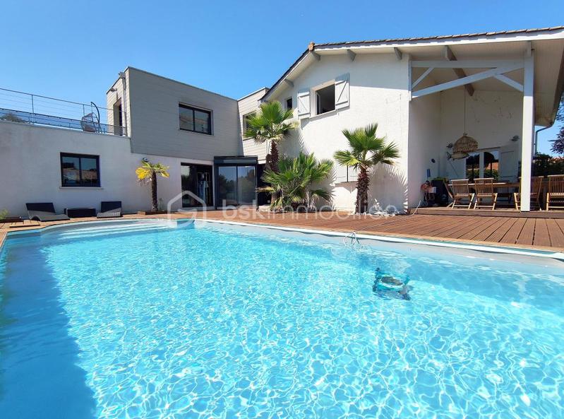 Villa - 187 m² - 6 pièces