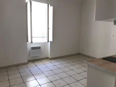 Studio - 24 m² - 1 pièce