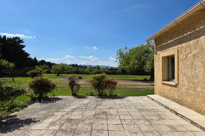 Maison - 220 m² - 4 pièces