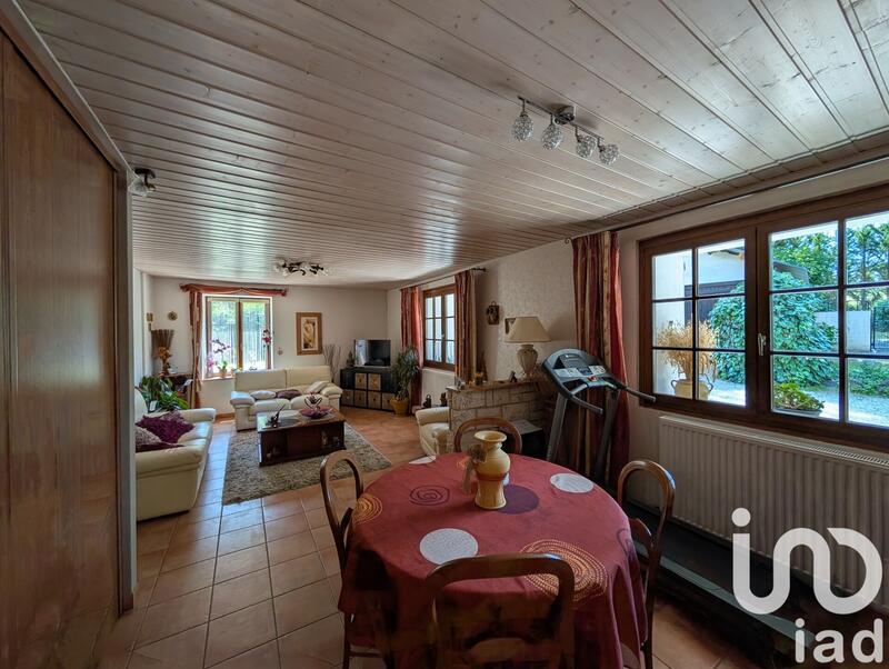 Maison - 184 m² - 9 pièces