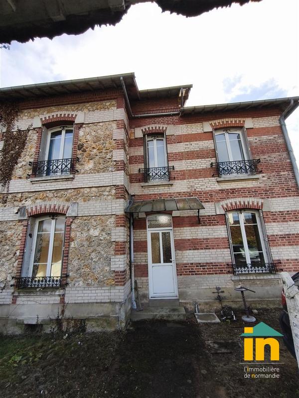 Maison de ville - 121 m² - 5 pièces