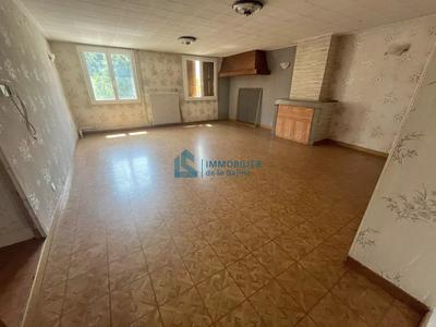 Maison - 266 m² - 12 pièces