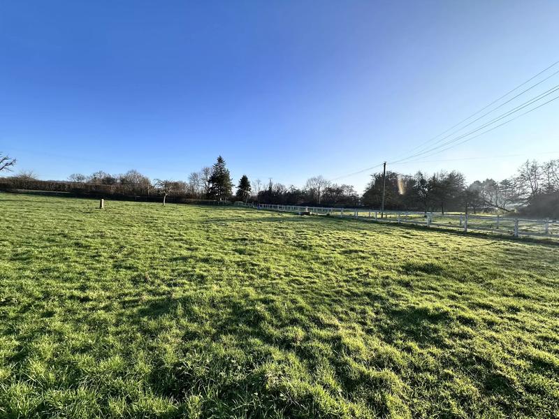 Propriété - 491 m² - 22 pièces