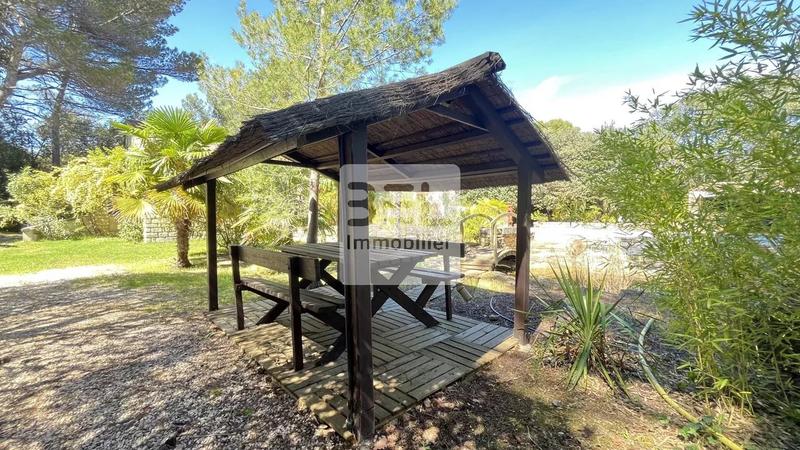 Propriété - 193 m² - 5 pièces