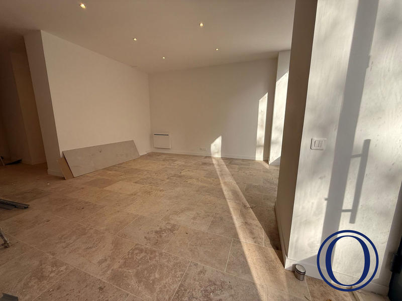 Local commercial - 77 m²