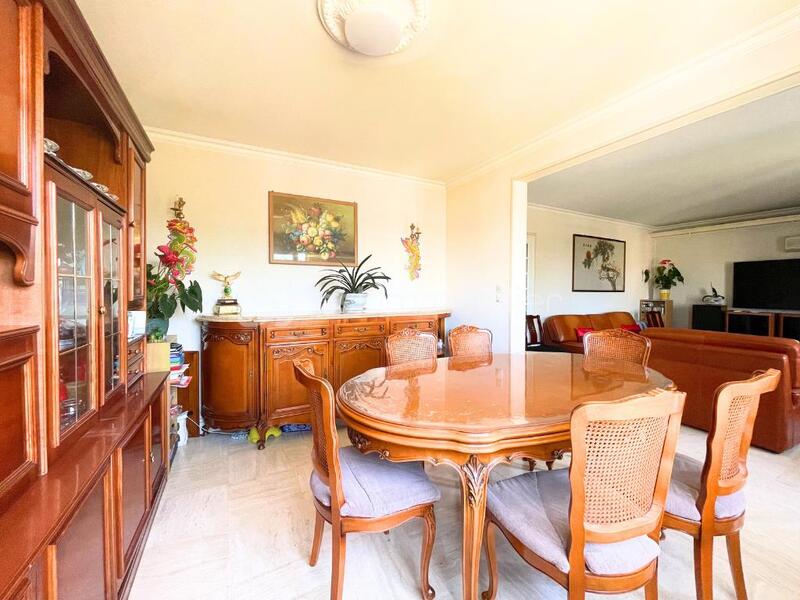 Pavillon - 140 m² - 6 pièces