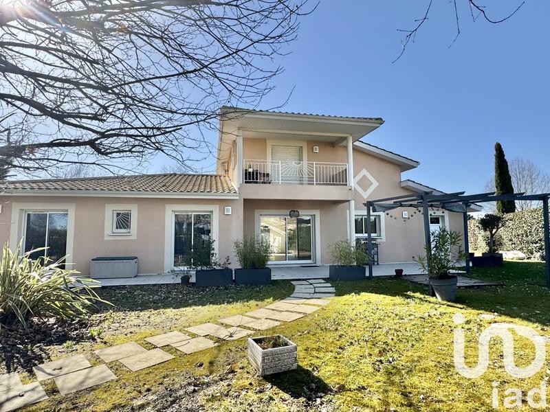 Maison - 186 m² - 6 pièces