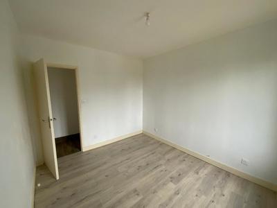 Maison - 82 m² - 5 pièces