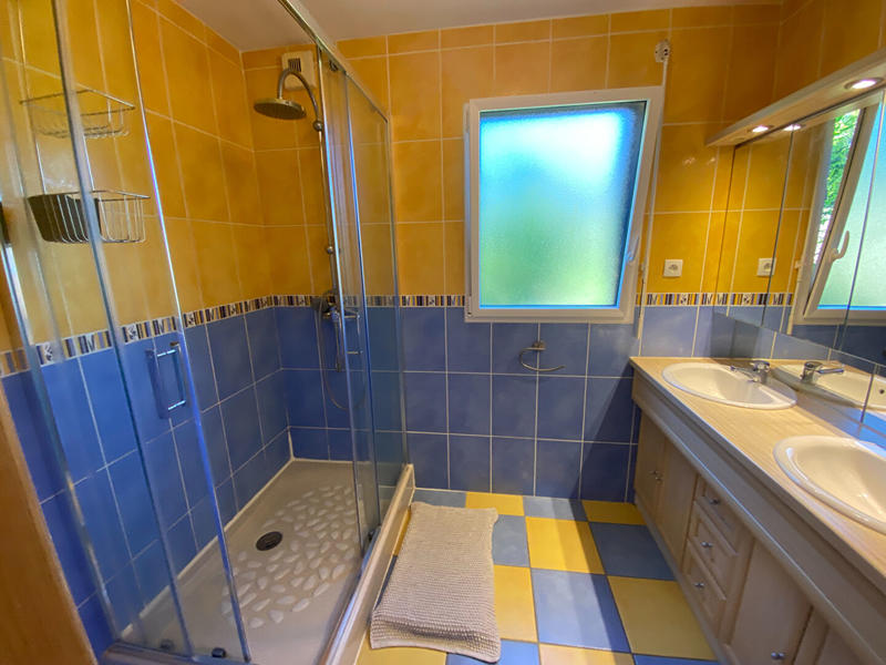 Maison - 167 m² - 7 pièces