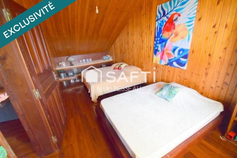 Maison - 206 m² - 10 pièces