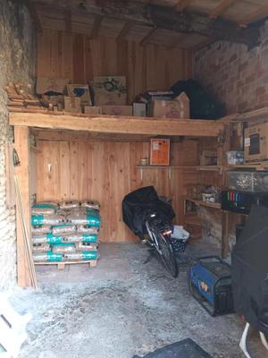 Grange - 25 m² - 1 pièce