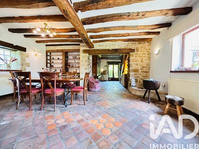 Maison - 236 m² - 7 pièces