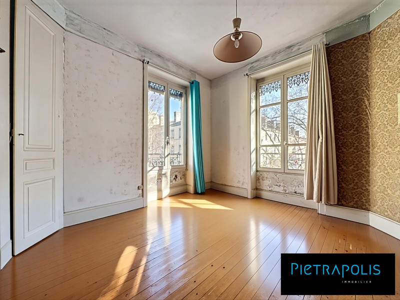Appartement - 88 m² - 4 pièces