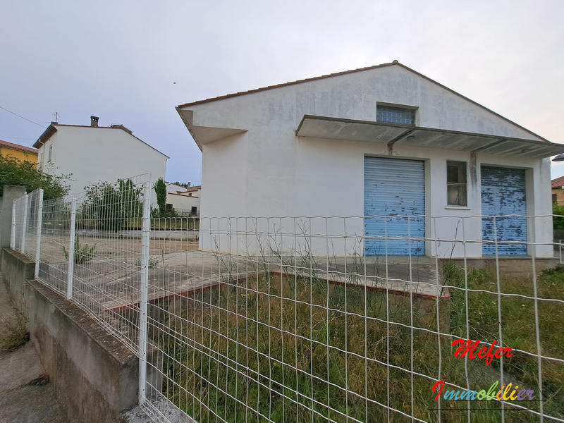 Maison ancienne - 300 m² - 1 pièce