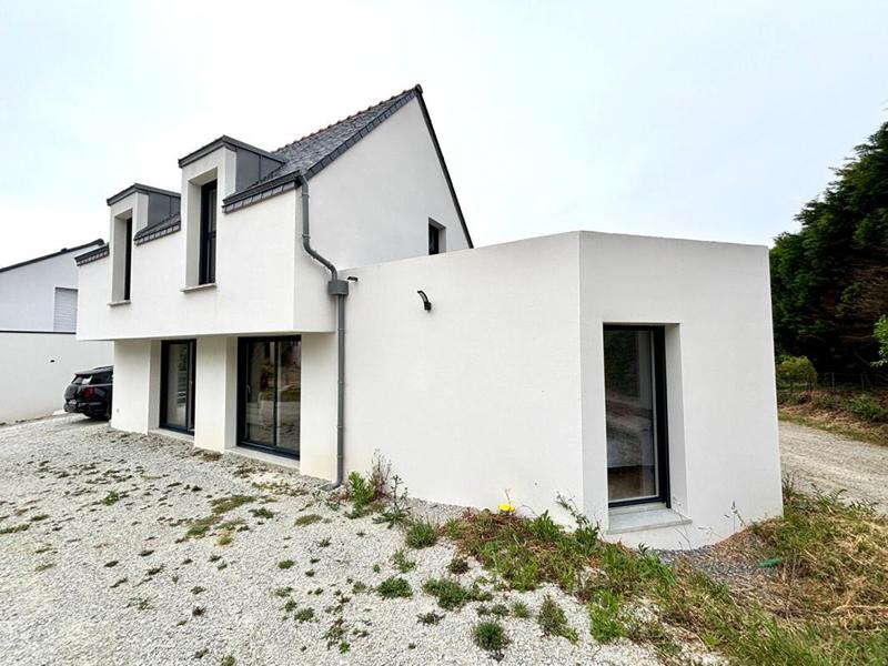 Maison - 106 m² - 4 pièces
