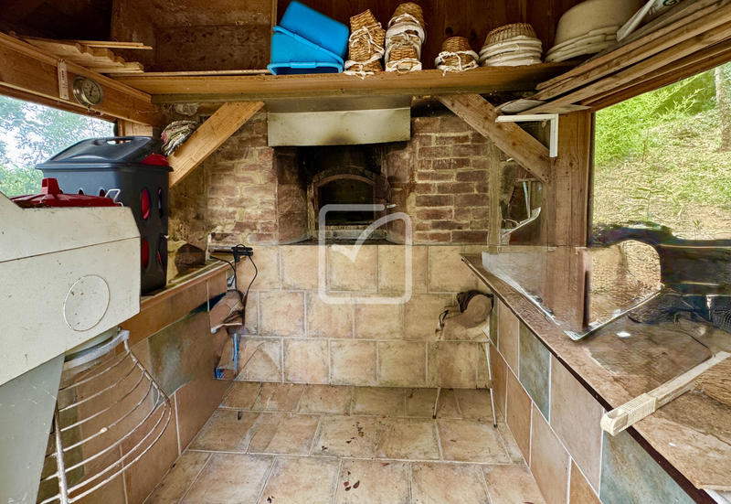 Maison - 336 m² - 12 pièces