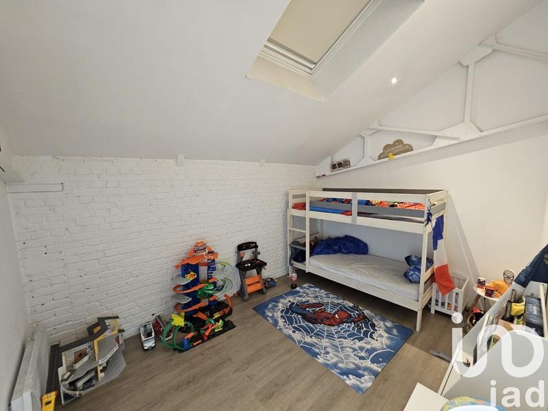 Loft - 131 m² - 5 pièces