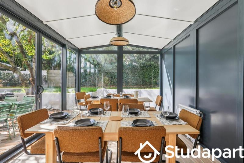 Chambre - 11 m² - 1 pièce