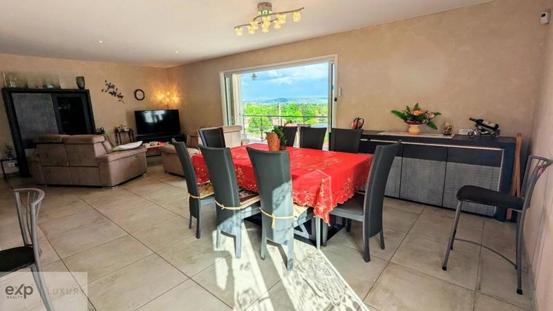 Maison - 118 m² - 4 pièces