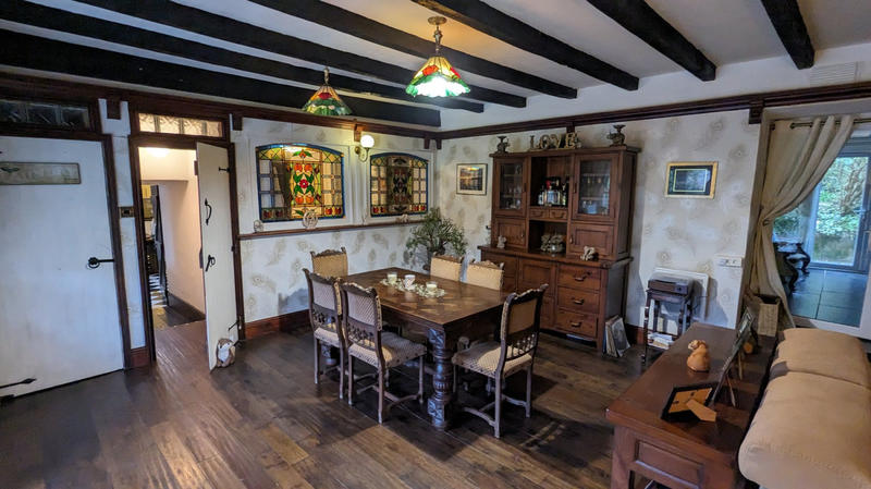 Maison - 180 m² - 6 pièces