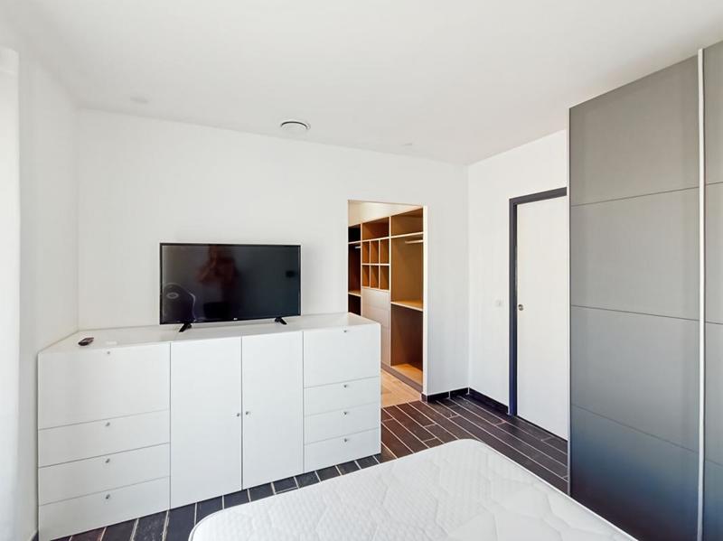 Maison - 195 m² - 6 pièces