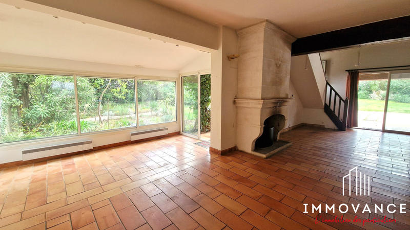 Villa - 208 m² - 6 pièces