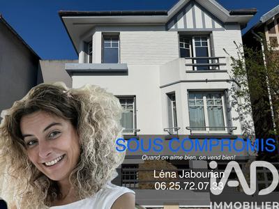 Maison - 153 m² - 7 pièces