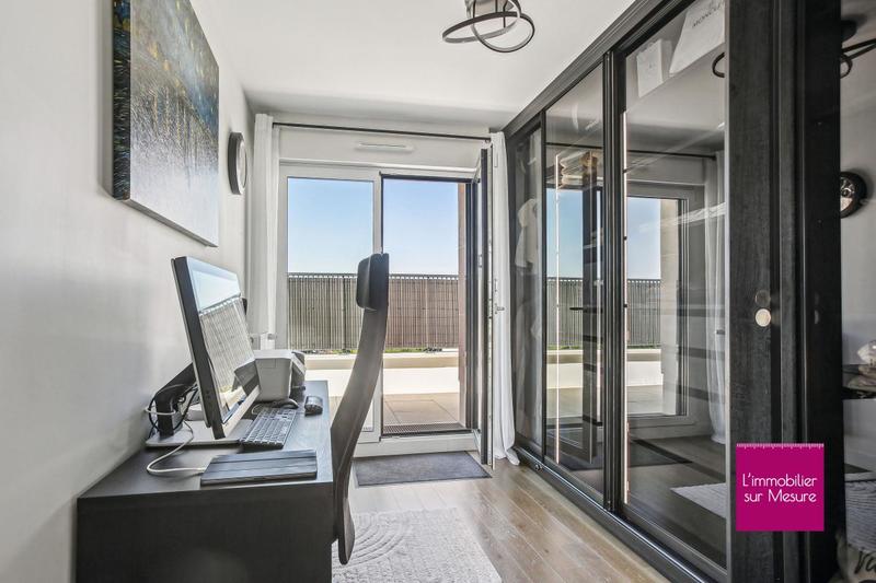 Appartement - 98 m² - 4 pièces