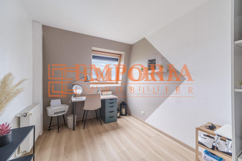 Appartement - 88 m² - 5 pièces