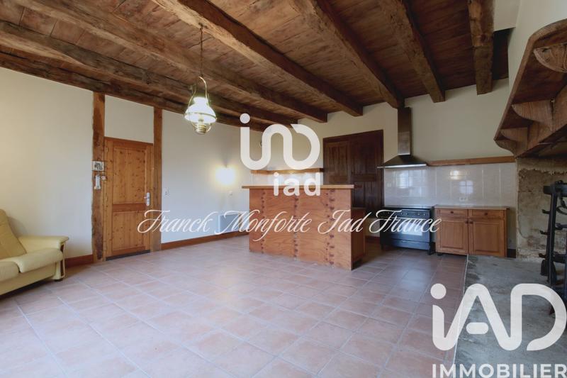 Maison - 240 m² - 8 pièces