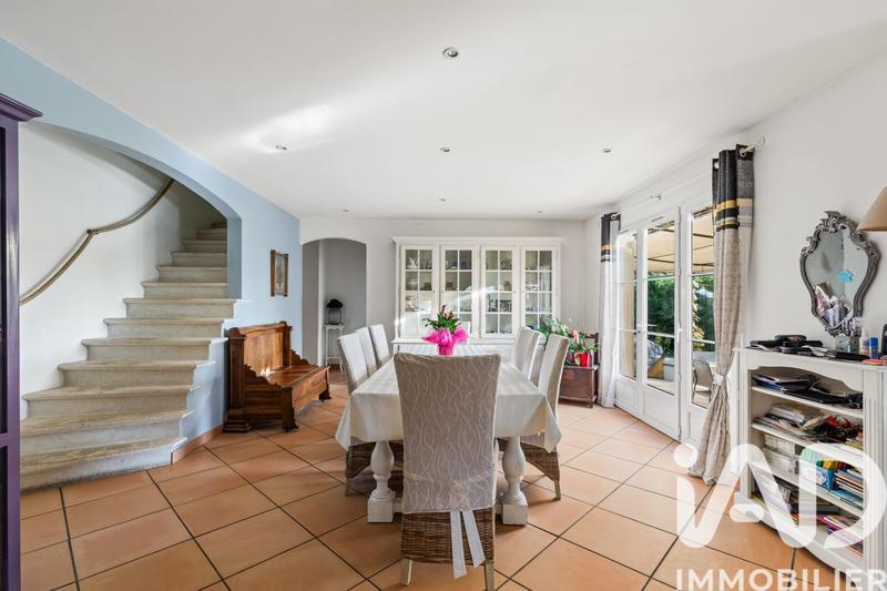 Maison - 141 m² - 5 pièces