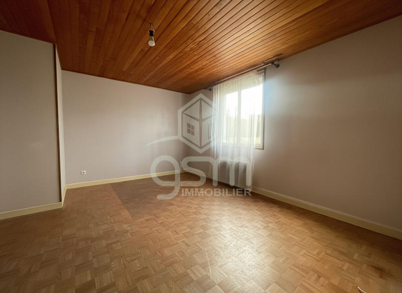 Maison traditionnelle - 111 m² - 5 pièces