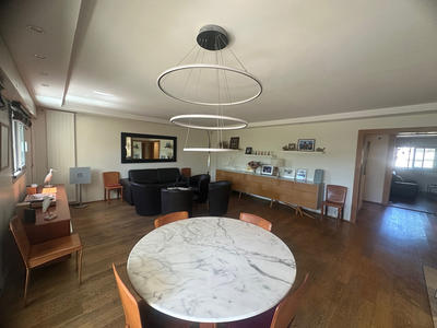 Appartement - 120 m² - 5 pièces
