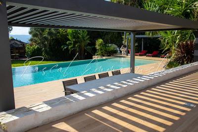 Villa - 410 m² - 8 pièces