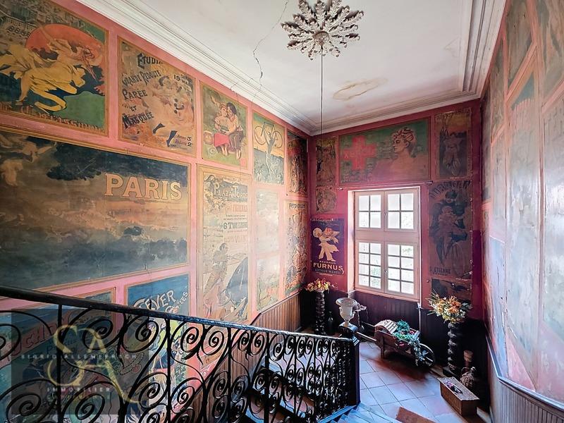 Immeuble - 1 100 m² - 15 pièces