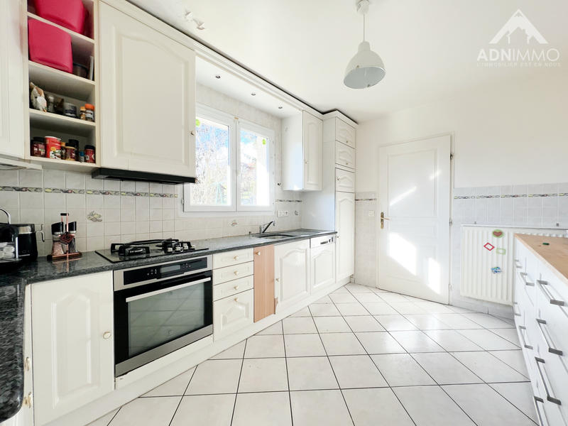 Maison - 170 m² - 6 pièces