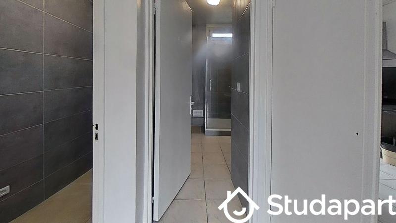 Chambre - 72 m² - 1 pièce