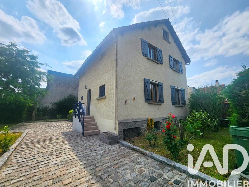 Maison - 108 m² - 5 pièces