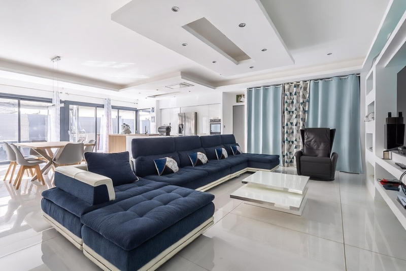 Maison - 185 m² - 6 pièces